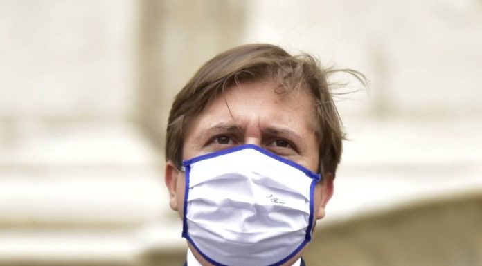 Sileri “Non sottovalutare il problema della tenuta sociale”