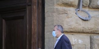 Covid, De Magistris “In Campania distonia fra dati forniti e realtà”