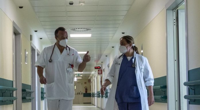 Coronavirus, Ordine dei medici chiede lockdown totale in tutta Italia