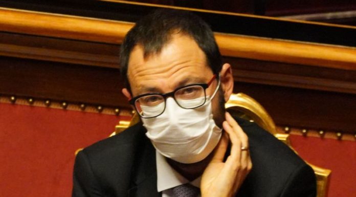 Dl Ristori, Patuanelli “Erogato oltre un miliardo in 12 giorni”