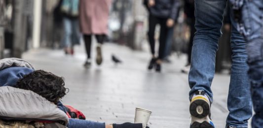 Istat, 5,4 milioni di persone in povertà assoluta nel 2025
