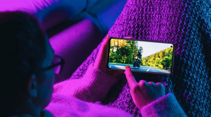 Il palinsesto televisivo diventa ibrido e multi device