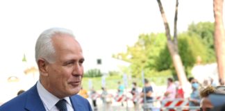 Giani “A Prato centro studi Covid e logistica per distribuzione vaccini”