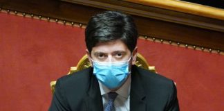 Speranza “Stop agli spostamenti tra le regioni in area gialla”