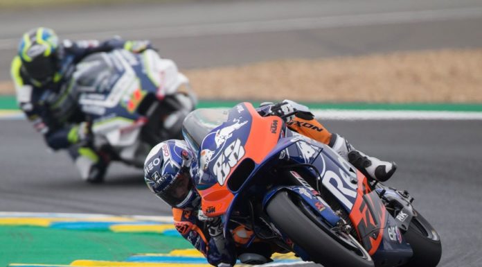 Oliveira vince a Portimao su Miller e Morbidelli, Rossi 12°