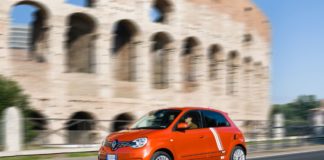 Con Renault Twingo Electric puoi vivere la città in spensieratezza