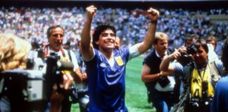 L’ultimo saluto: Maradona sepolto al Jardin di Bella Vista