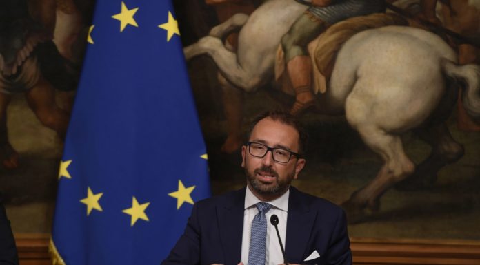 Bonafede “no al rimpasto di governo”