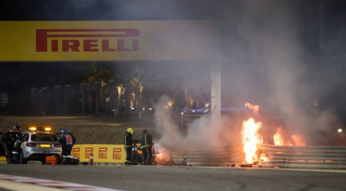 Haas di Grosjean a fuoco in Bahrain, pilota in salvo