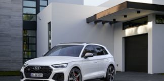 Nuova Audi SQ5 Tdi, elettrificazione sportiva