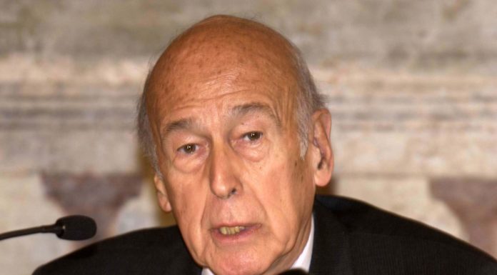 Morto a 94 anni l’ex presidente francese Giscard D’Estaing