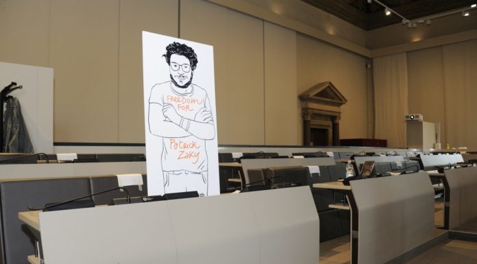 Egitto, almeno altri 45 giorni in carcere per Patrick Zaki