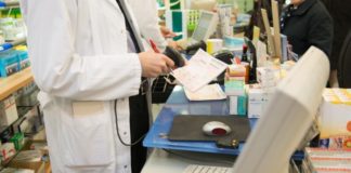 Farmacisti più vicini ai clienti con l’intelligenza artificiale