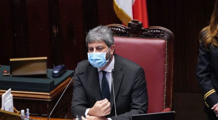 Fico “M5S e maggioranza hanno il dovere di sostenere Conte”