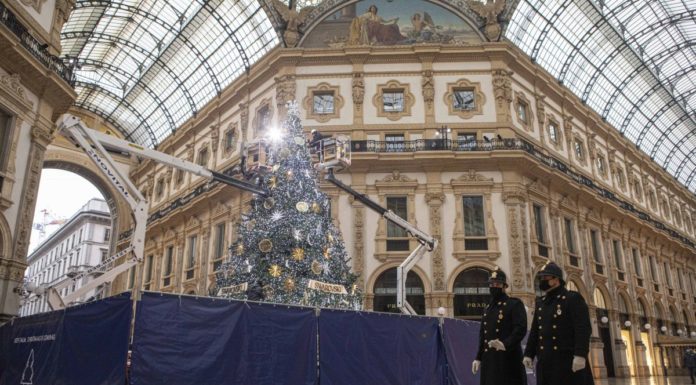 Natale, 71% italiani rinuncerà ai cenoni. I parenti? Solo on line