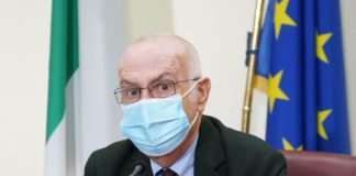 Rezza “incidenza Covid alta e calo lento, non abbassare la guardia”