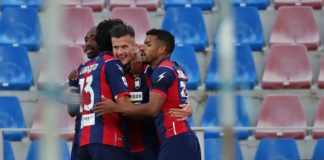 Prima vittoria in campionato del Crotone, Spezia battuto 4-1