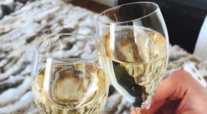 Per le feste 1,6 miliardi di brindisi con bollicine italiane nel mondo