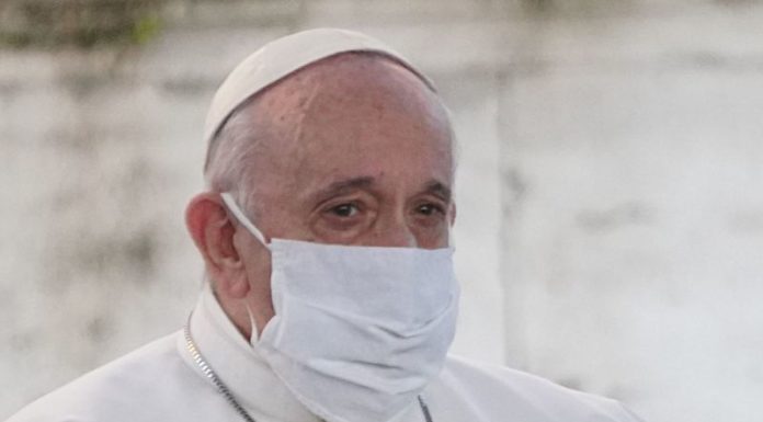 Papa compie 84 anni, Mattarella “Fonte di speranza in dramma pandemia”