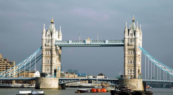 Variante inglese del Covid, l’Italia sospende i voli con la Gran Bretagna