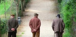 Coronavirus, Artom “Proteggiamo gli anziani e reinventiamo festività”