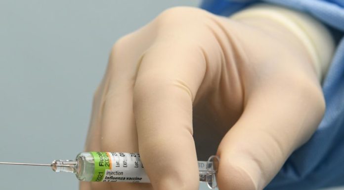 Coronavirus, Miozzo “Nessun dubbio sul vaccino, è efficace”