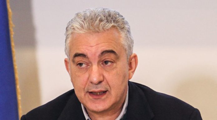 Coronavirus, Arcuri “Vaccini gratuiti per tutti,no corsie preferenziali”