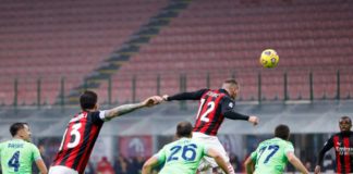 Il Milan batte la Lazio e resta in testa davanti all’Inter