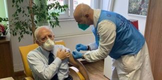 Covid, De Luca tra i primi vaccinati, è polemica