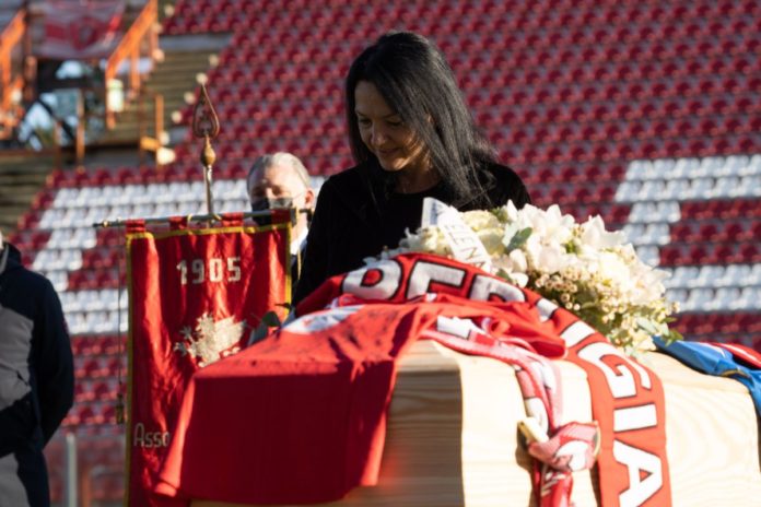 Commemorazione per Paolo Rossi allo stadio Curi di Perugia