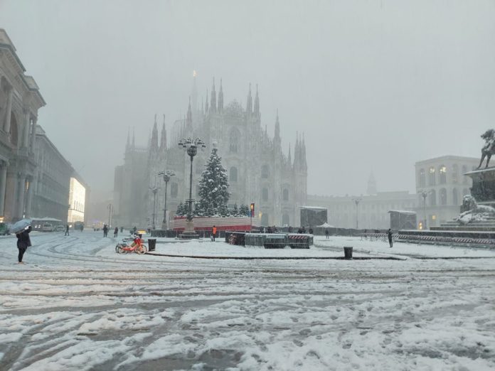 milano neve, duomo