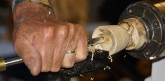 Che cos’è la tornitura del legno Tornitura del legno