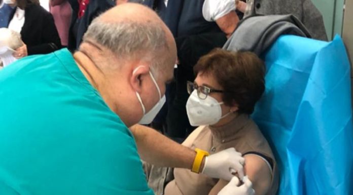 Coronavirus, positivo medico di Siracusa vaccinato 6 giorni fa