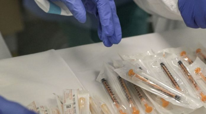 Coronavirus, somministrate oltre 122 mila dosi di vaccino