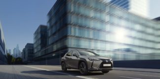 Lexus lancia la nuova gamma UX Hybrid MY21
