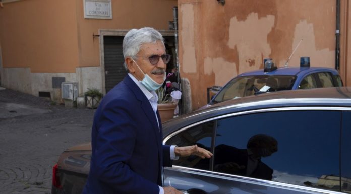 Governo: D’Alema “Non si manda via l’uomo più popolare”