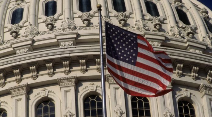 Si aggrava il bilancio dell’assalto a Capitol Hill, 4 morti