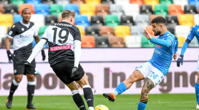 Napoli in extremis con Udinese, vincono Lazio e Verona