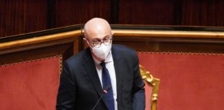 Governo, D’Incà “Andare avanti con Conte”