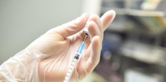 Covid, Moderna avvia la distribuzione del vaccino in Europa