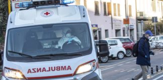 Coronavirus, 12.532 nuovi casi e 448 decessi in Italia