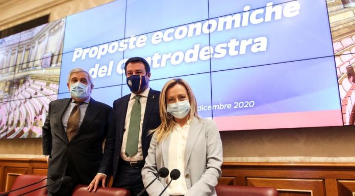 Centrodestra “Conte si dimetta o chieda voto di fiducia”