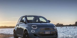 Fiat, due premi per nuova 500 ai “Car of the year 2021”