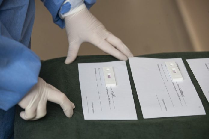 LICEO SEVERI, TAMPONI RAPIDI AGLI STUDENTI PRIMA DELL’ACCESSO ALL’ASSEMBLEA INTERNA