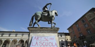 Psicologi, il 63% dei 14-19enni preferisce la scuola in presenza