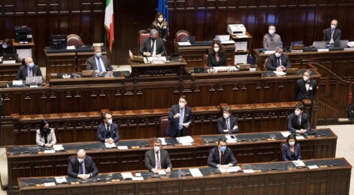 Governo, dalla Camera via libera alla fiducia
