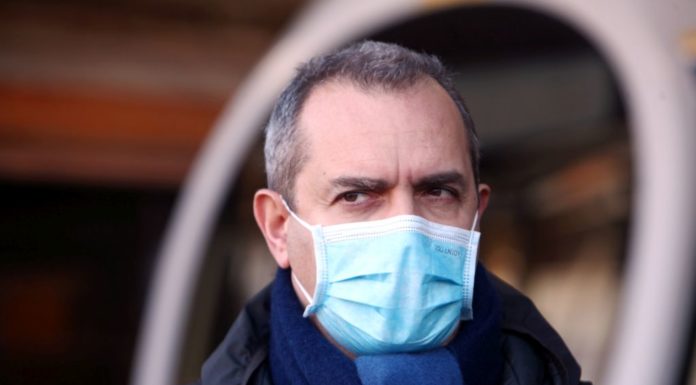 De Magistris scioglie riserve “Mi candido presidente della Calabria”