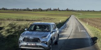 Nuovo Toyota Highlander, a febbraio nelle concessionarie
