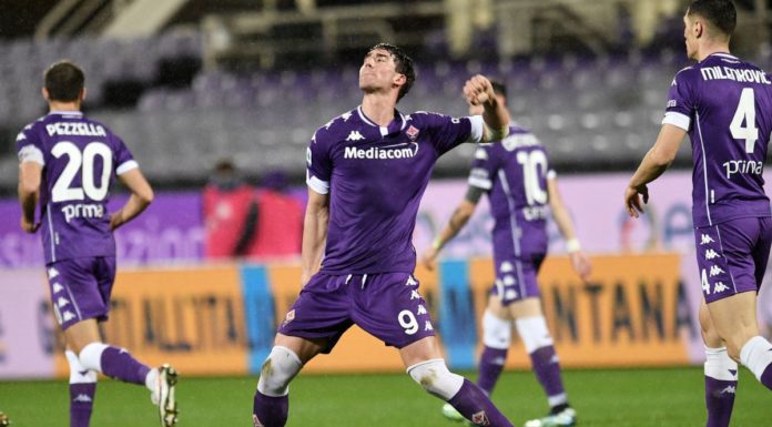 Fiorentina-Crotone 2-1, viola allontanano zona retrocessione