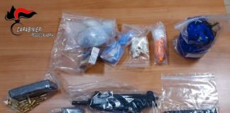 Calabria, maxi sequestro di armi e droga a Gioia Tauro